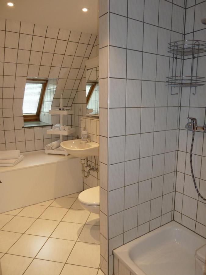 Helle 70 Qm Ferienwohnung Mit Herrlichem Blick Teningen Exterior foto